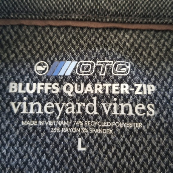 Vineyard Vines | Buffs Performance Quarter Zip - Picture 3 of 6